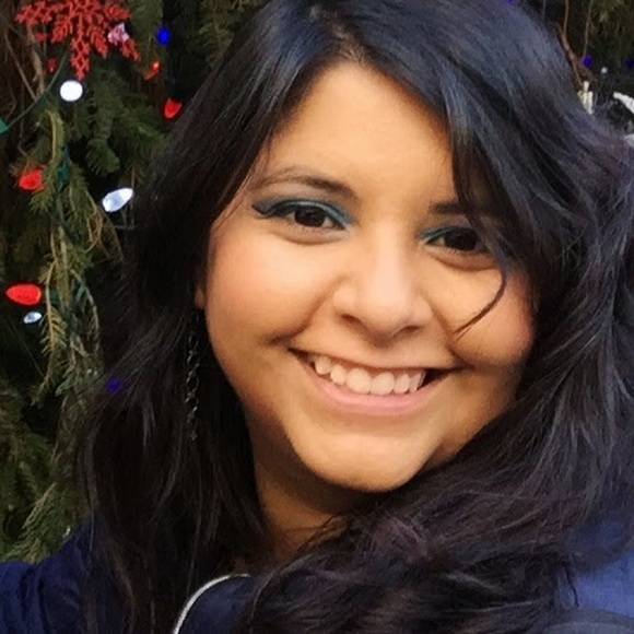 Meet your Posher, Gabrille - Picture 1 of 1